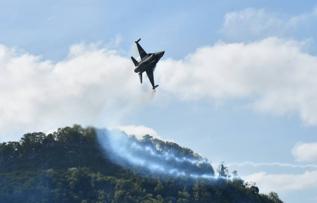SOLOTÜRK Giresun'da nefesleri kesti - Resim: 8